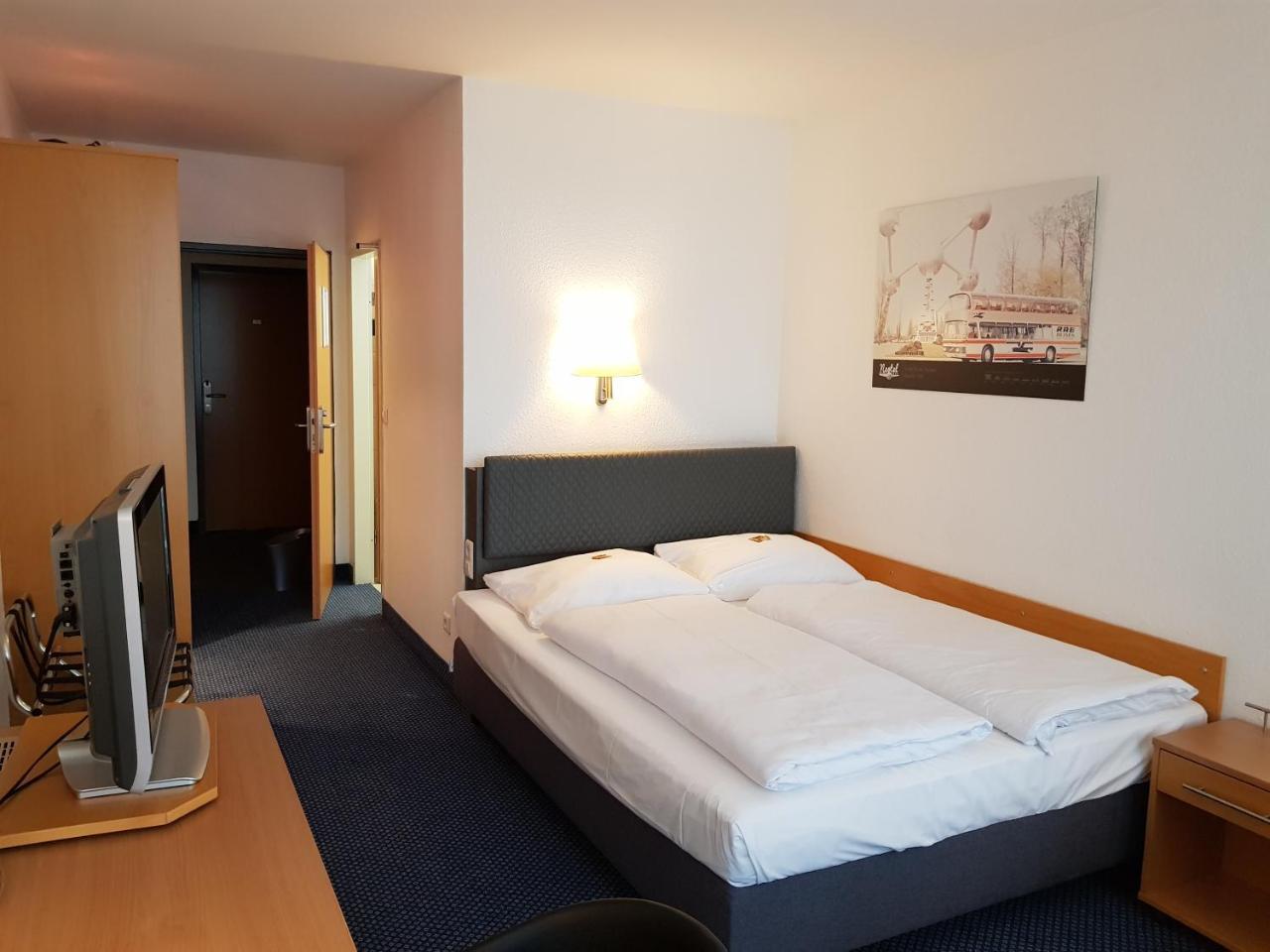 Arthotel Ana Neotel Щутгарт Екстериор снимка